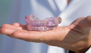 Custom TMJ oral appliance